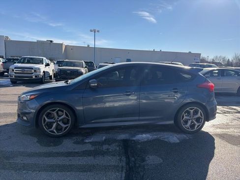 Used 2018 Ford Focus ST image 10