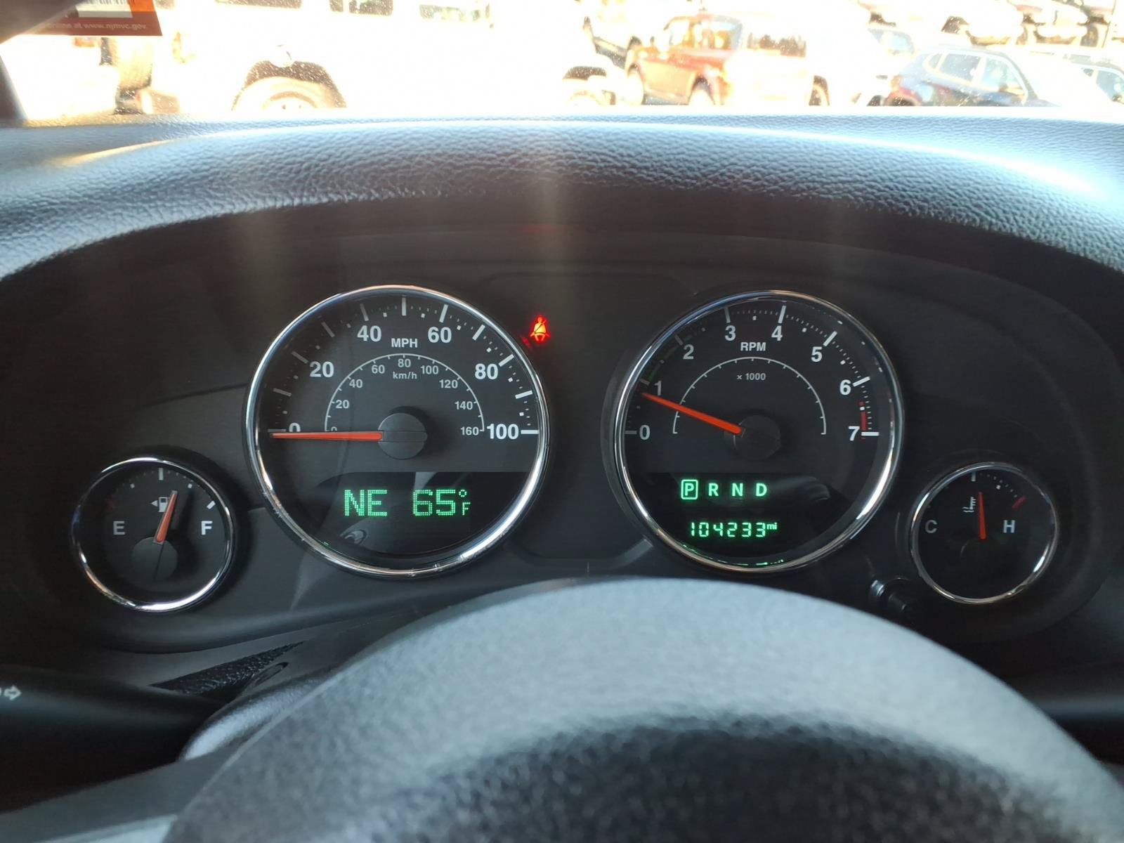 Used 2014 Jeep Wrangler Unlimited Sport w/ Quick Order Package 24S AWD/4WD image 15