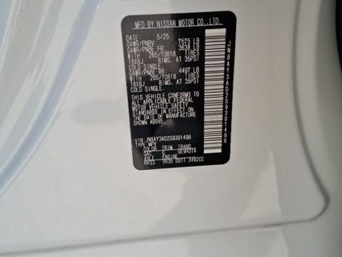 Certified 2025 Nissan Armada SV RWD image 20