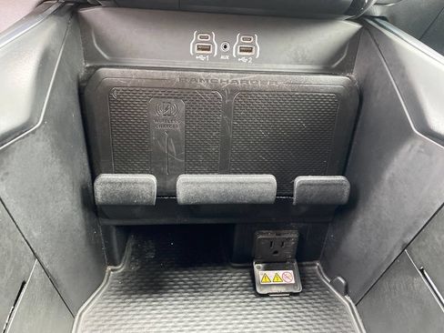 Used 2025 RAM 1500 Big Horn AWD/4WD image 28