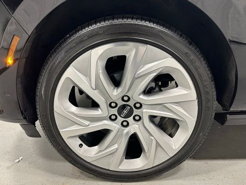 Used 2025 Lincoln Navigator Reserve image 70