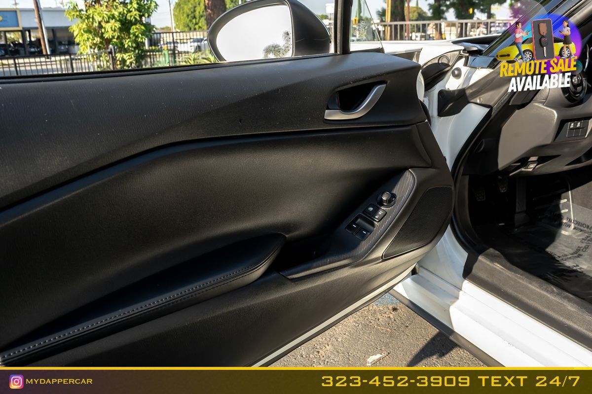 Used 2021 MAZDA MX-5 Miata Sport RWD image 11