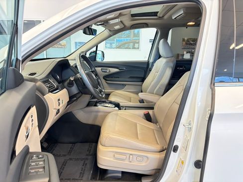 Used 2022 Honda Pilot Elite image 14