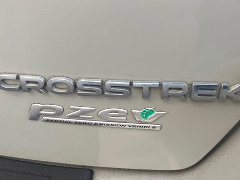 Used 2016 Subaru Crosstrek 2.0i Premium w/ Moonroof Package image 24