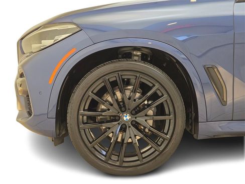 Used 2022 BMW X5 xDrive40i w/ M Sport Package image 11