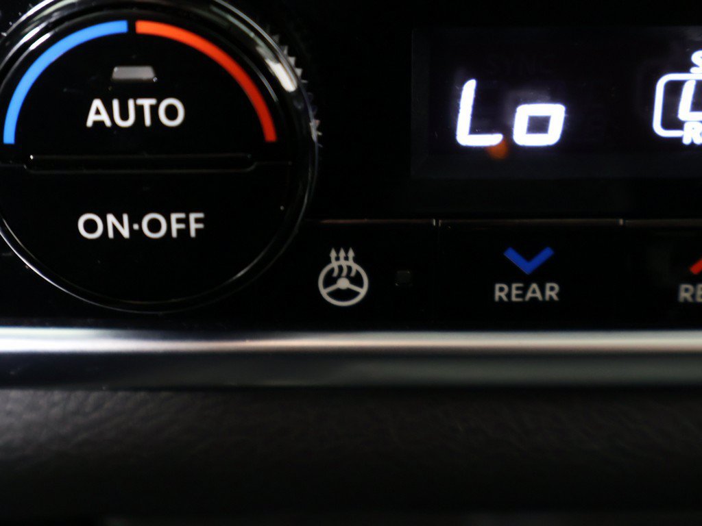 Used 2023 Nissan Rogue SL w/ SL Premium Package FWD image 55