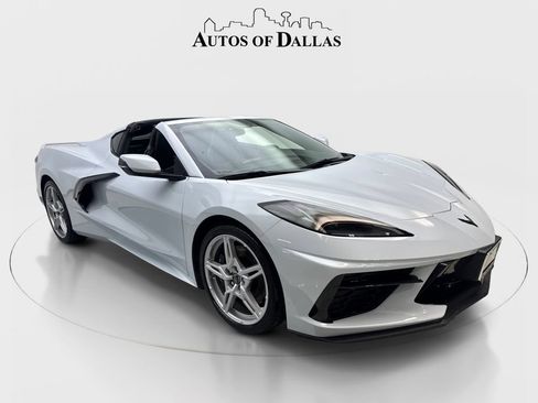 Used 2021 Chevrolet Corvette Stingray Coupe w/ Z51 Performance Package RWD image 4
