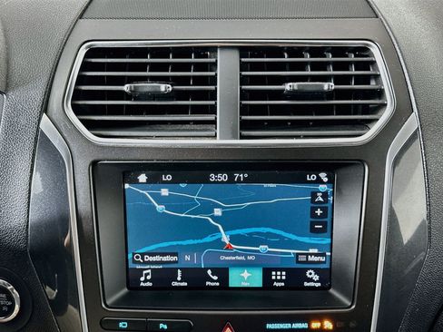 Used 2017 Ford Explorer Sport w/ Equipment Group 401A AWD/4WD image 22
