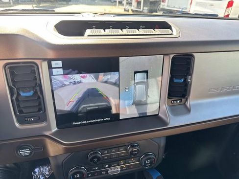 Used 2021 Ford Bronco Outer Banks w/ Sasquatch Package image 25