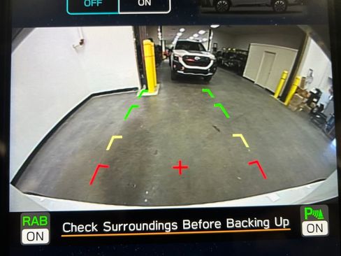 Used 2025 Subaru Outback Limited image 23