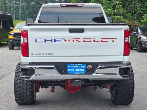 Used 2024 Chevrolet Silverado 2500 LT Z71 AWD/4WD image 6