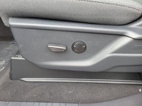 New 2026 Ford F350 XLT w/ XLT Premium Package image 29