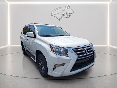 Used 2018 Lexus GX 460 Premium w/ Premium Package AWD/4WD image 8