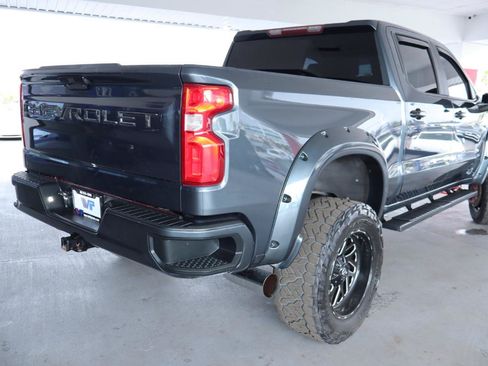 Used 2020 Chevrolet Silverado 1500 Custom w/ Custom Value Package RWD image 7