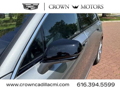 New 2026 Cadillac Vistiq Premium Luxury AWD/4WD image 6