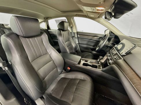 Used 2018 Honda Accord EX-L image 26