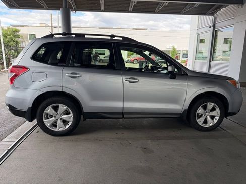 Used 2015 Subaru Forester 2.5i Premium AWD/4WD image 8