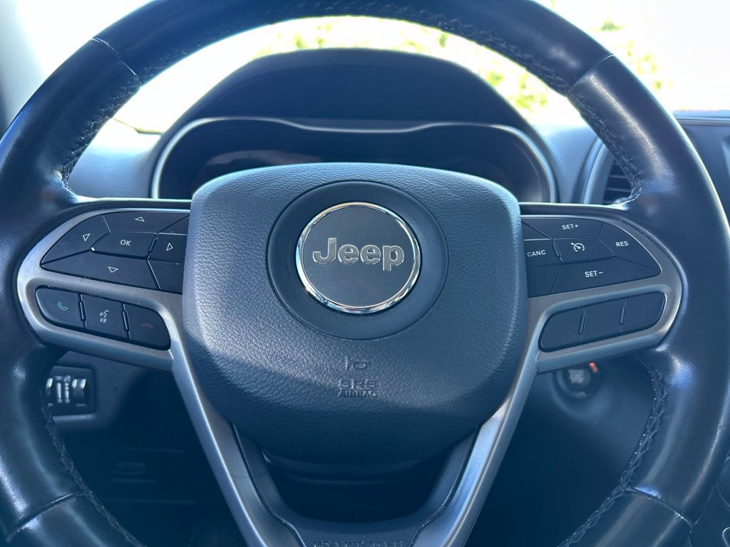 Used 2020 Jeep Cherokee Latitude Lux w/ Quick Order Package 26H Lux FWD image 22