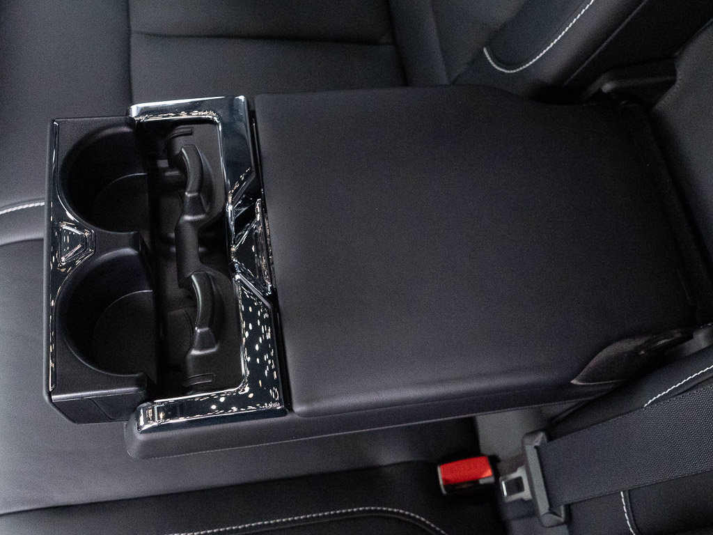 Certified 2023 Rolls-Royce Cullinan AWD/4WD image 28