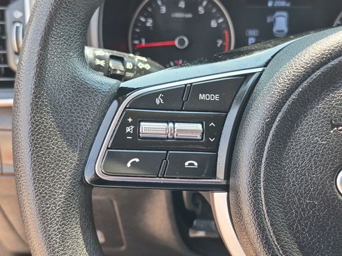 Used 2020 Kia Sportage LX AWD/4WD image 16