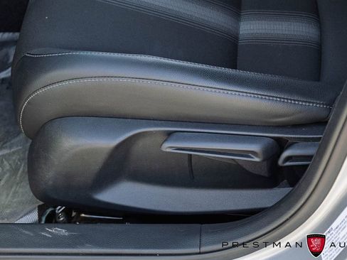 Used 2025 Honda Civic Sport image 18