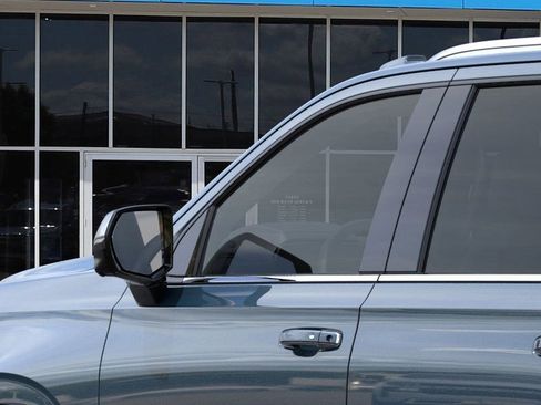 New 2026 Chevrolet Suburban Premier image 12