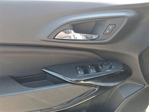 Used 2024 Chevrolet Trax RS image 13