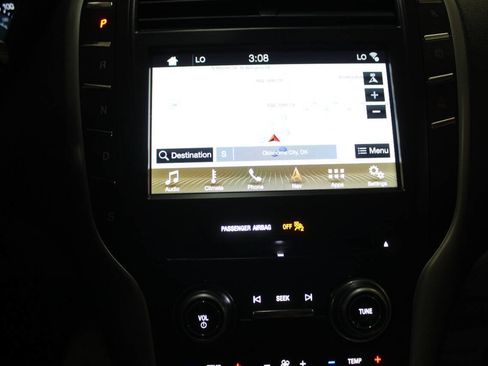 Used 2019 Lincoln MKC Select w/ Select Plus Package FWD image 18