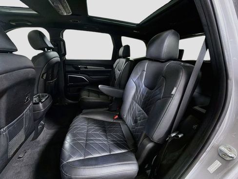 Used 2023 Kia Telluride SX X-Line AWD/4WD image 27