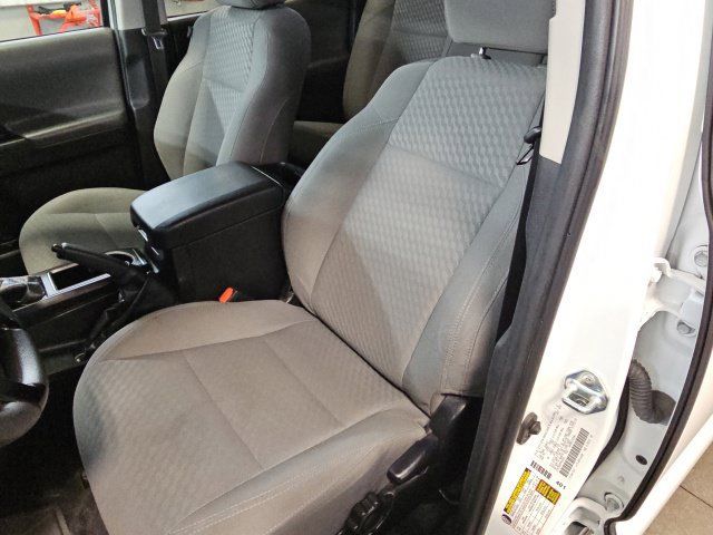 Certified 2023 Toyota Tacoma SR AWD/4WD image 16
