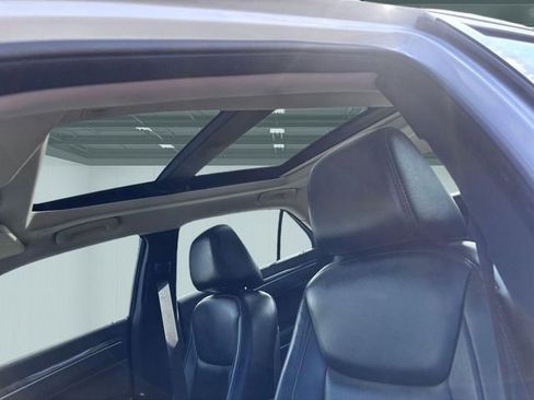 Used 2019 Chrysler 300 Touring L w/ Quick Order Package 22F image 11