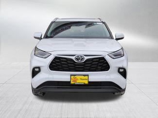 Certified 2024 Toyota Highlander XLE video 2