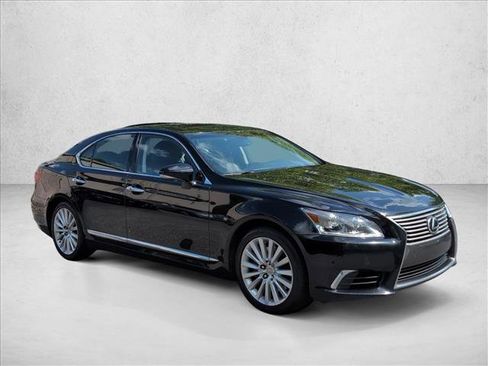 Used 2015 Lexus LS 460 AWD w/ Comfort Package image 3