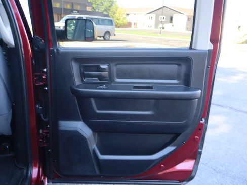 Used 2018 RAM 2500 Tradesman w/ Chrome Appearance Group AWD/4WD image 25