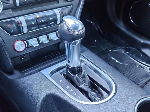 Used 2018 Ford Mustang GT Premium image 12