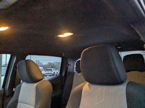 Used 2021 Toyota Tacoma TRD Sport image 15