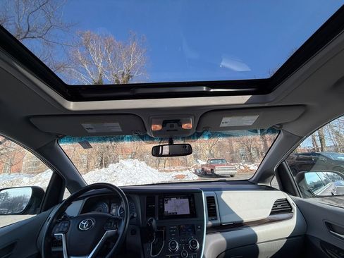 Used 2015 Toyota Sienna XLE w/ XLE Navigation Package image 24