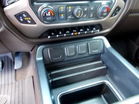 Used 2018 GMC Sierra 1500 Denali image 35