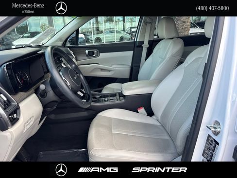 Used 2023 Kia Sorento EX w/ Panoramic Sunroof Package FWD image 10