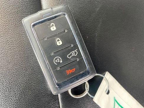 Used 2023 Jeep Grand Cherokee Limited image 25