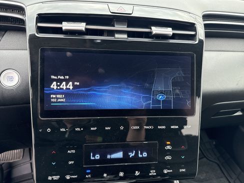 Used 2024 Hyundai Tucson Limited image 23