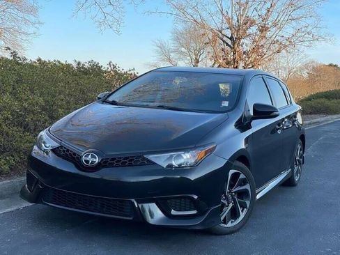 Used 2016 Scion iM FWD image 1