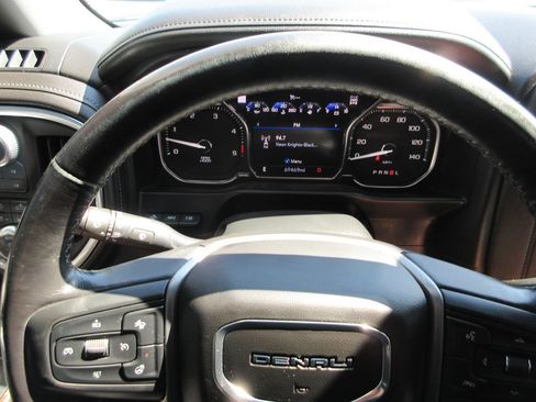 Certified 2021 GMC Sierra 2500 Denali w/ Denali Ultimate Package AWD/4WD image 38