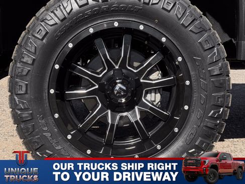 Used 2020 GMC Sierra 1500 Elevation w/ Elevation Value Package image 11