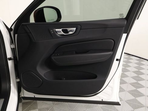 Certified 2024 Volvo XC60 B5 Core AWD/4WD image 21