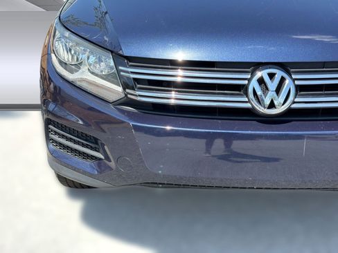 Used 2016 Volkswagen Tiguan S image 11