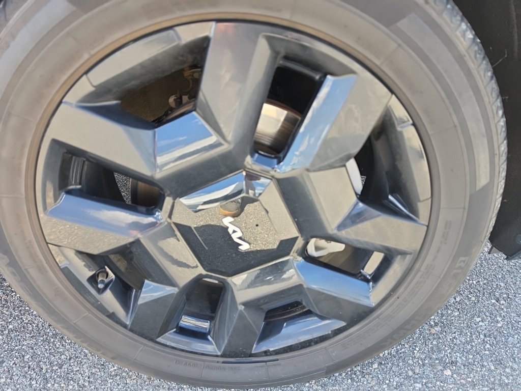 Certified 2027 Kia Telluride SX w/ Towing Package FWD image 10