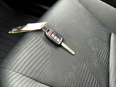 Used 2016 Honda Accord LX image 33