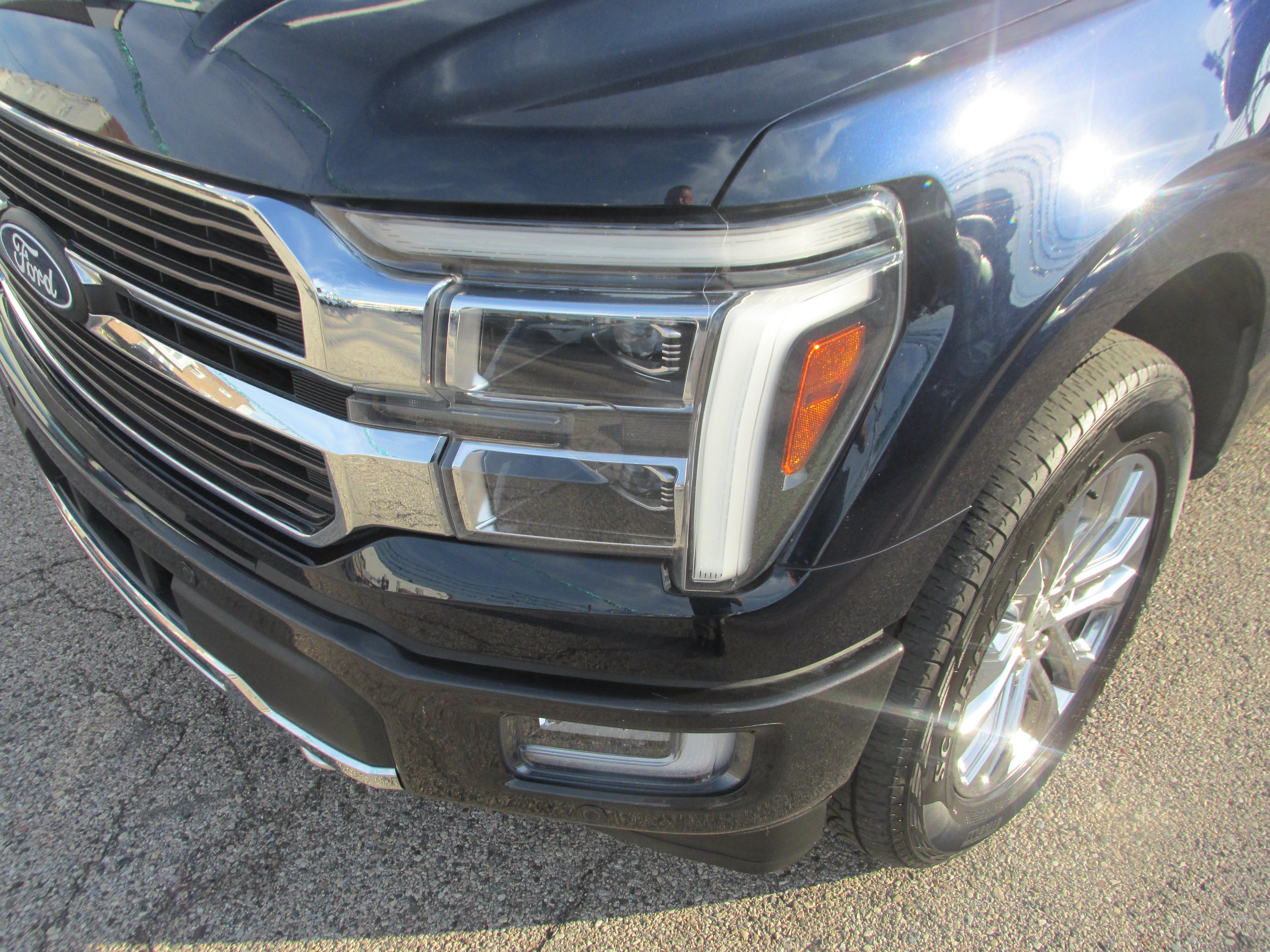 Used 2024 Ford F150 King Ranch w/ FX4 Off-Road Package AWD/4WD image 8