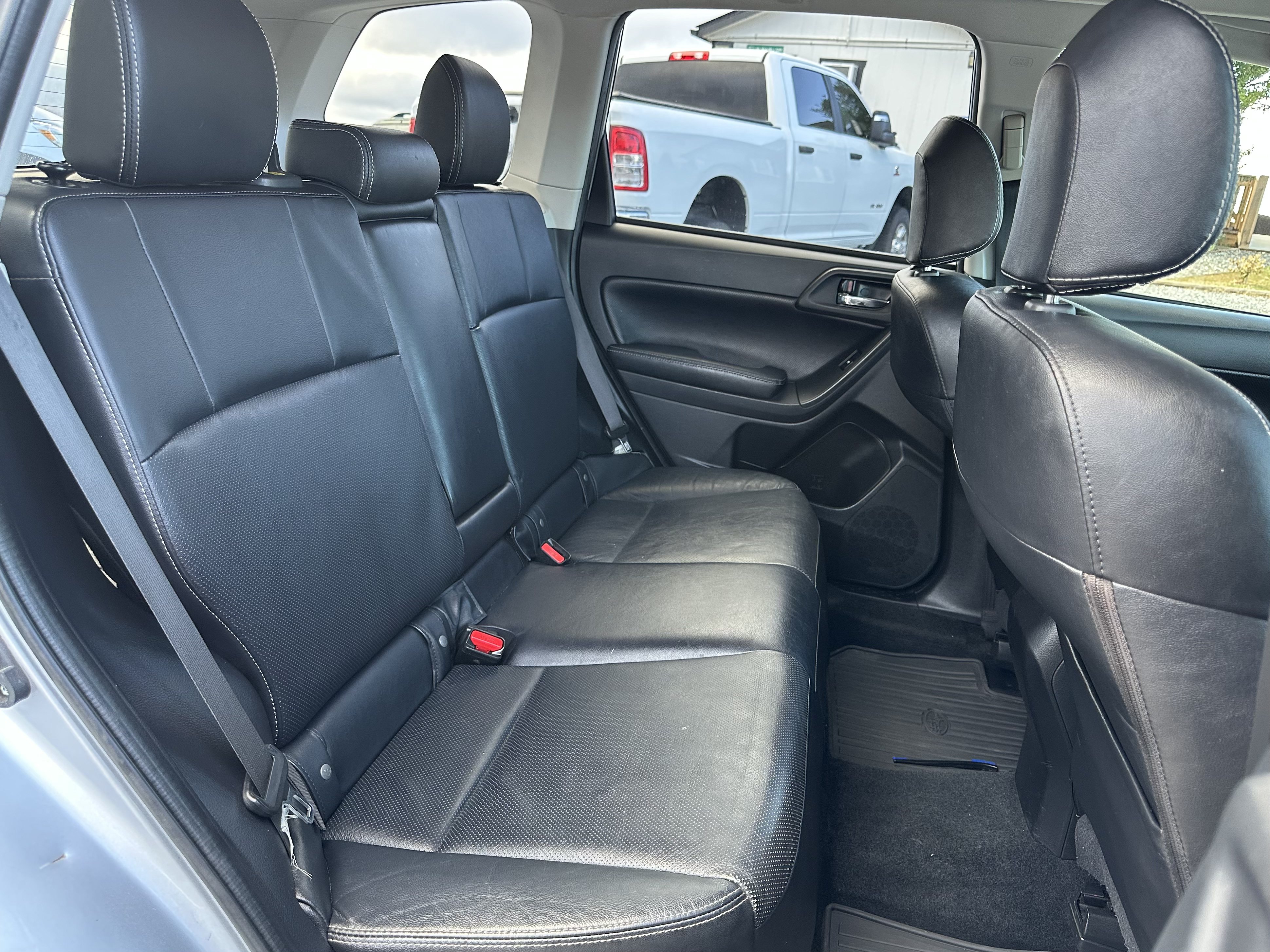 Used 2014 Subaru Forester 2.5i Limited AWD/4WD image 11